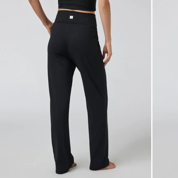 Vuori Lux At Ease Straight Leg Pant Black Size Medium - Picture 2 of 7